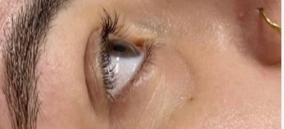 Before a lash lift and tint: fine lashes pointing straight down